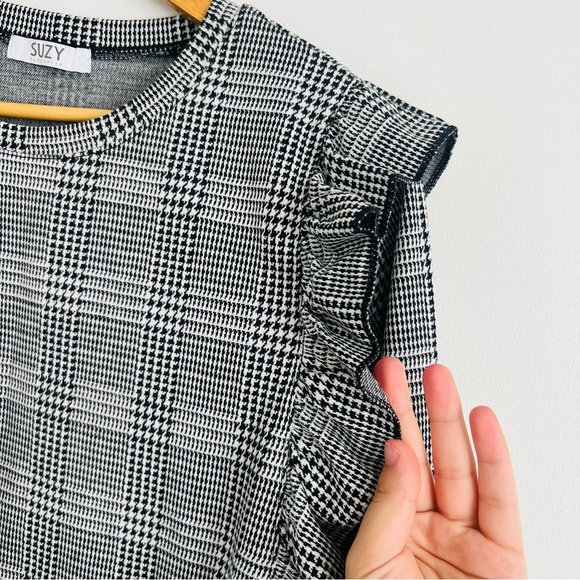 Suzy Shier Women Top Plaid Print Ruffle Shoulder Trim Lantern Sleeve Blouse L - Picture 11 of 12